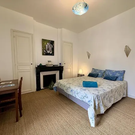 La Calade Bed & Breakfast 3*
